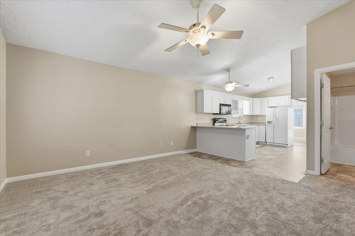 3760 Melcher ST SE - Photo 6