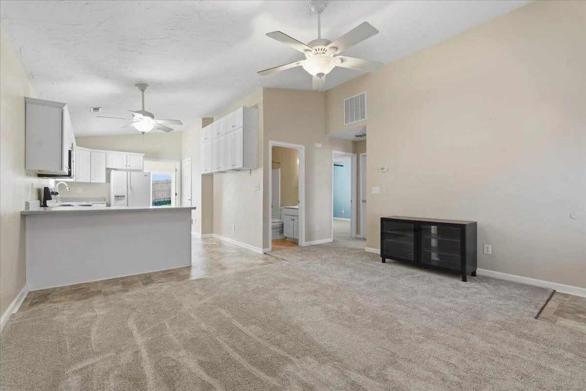 3760 Melcher ST SE - Photo 7