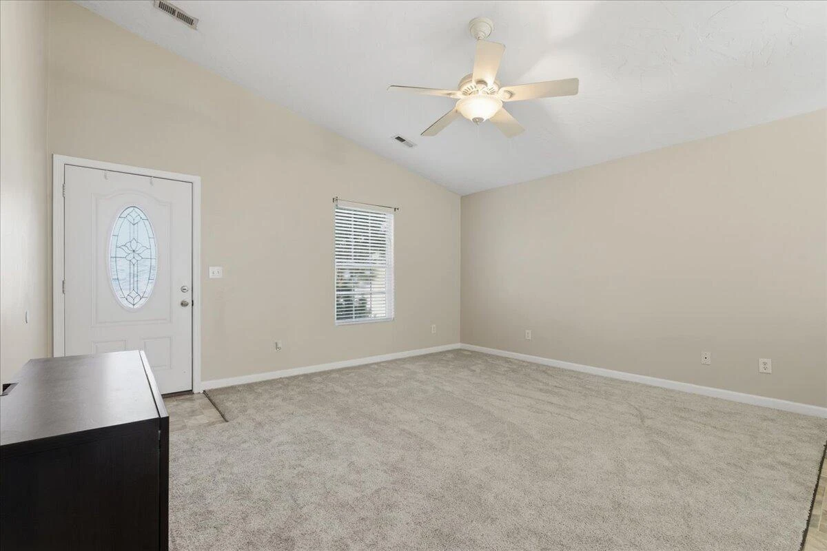 3760 Melcher ST SE - Photo 9