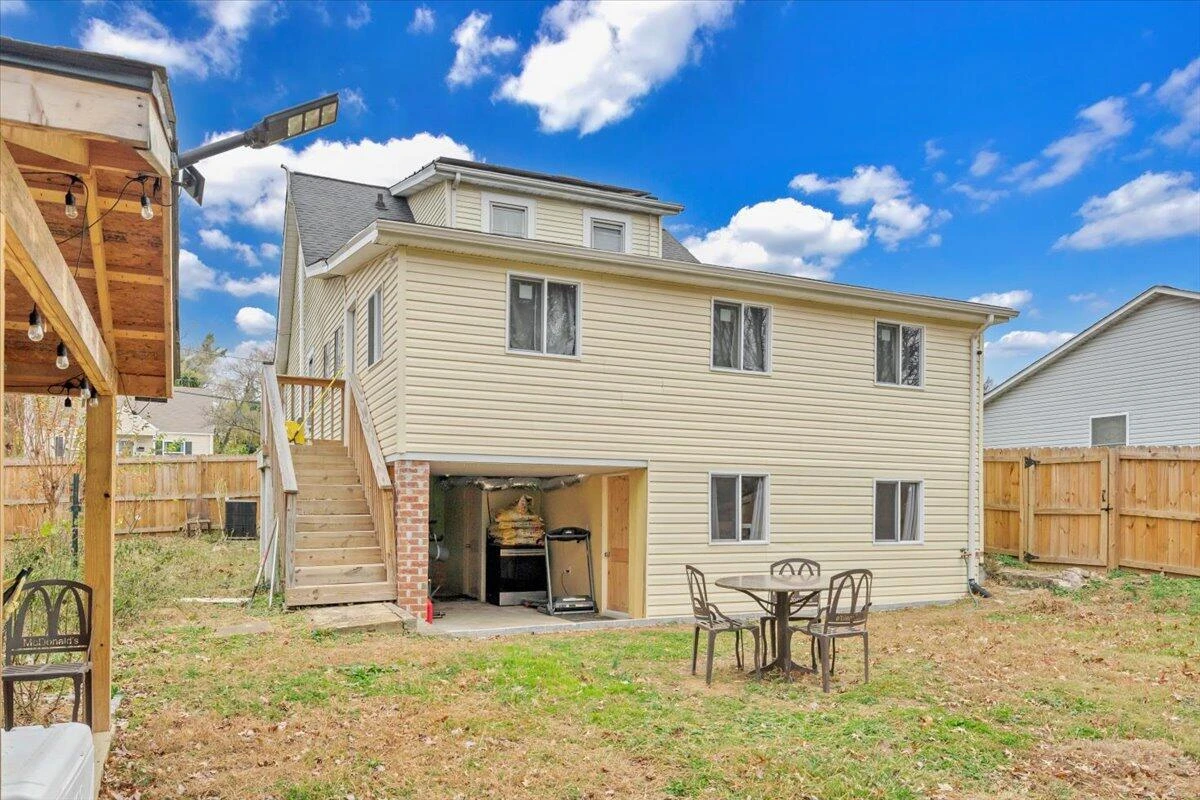 2836 Clifton ST NW - Photo 37