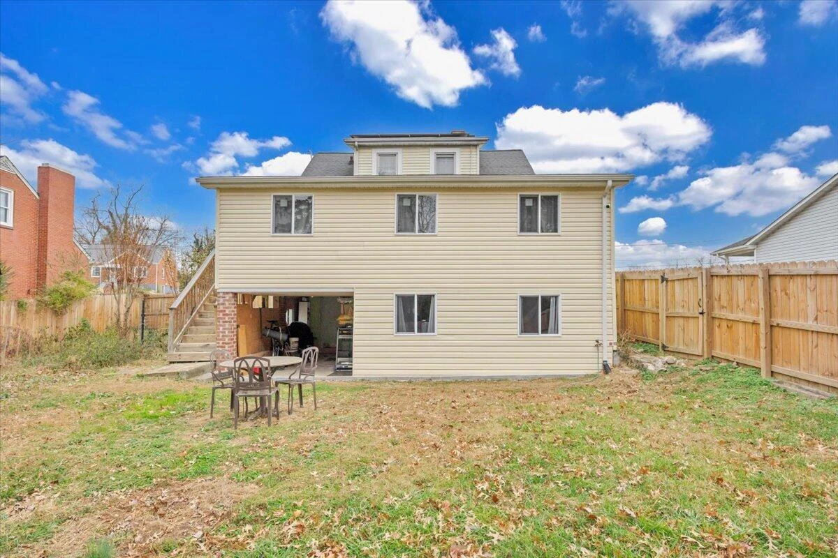 2836 Clifton ST NW - Photo 39