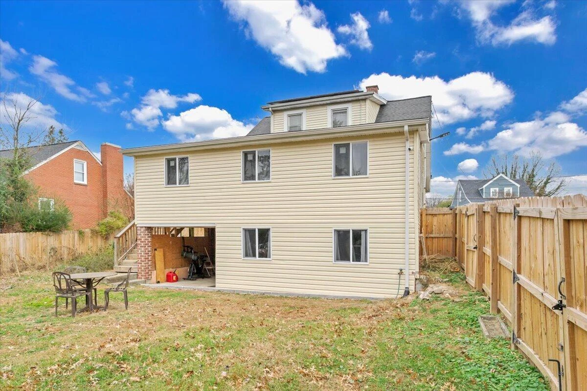 2836 Clifton ST NW - Photo 40