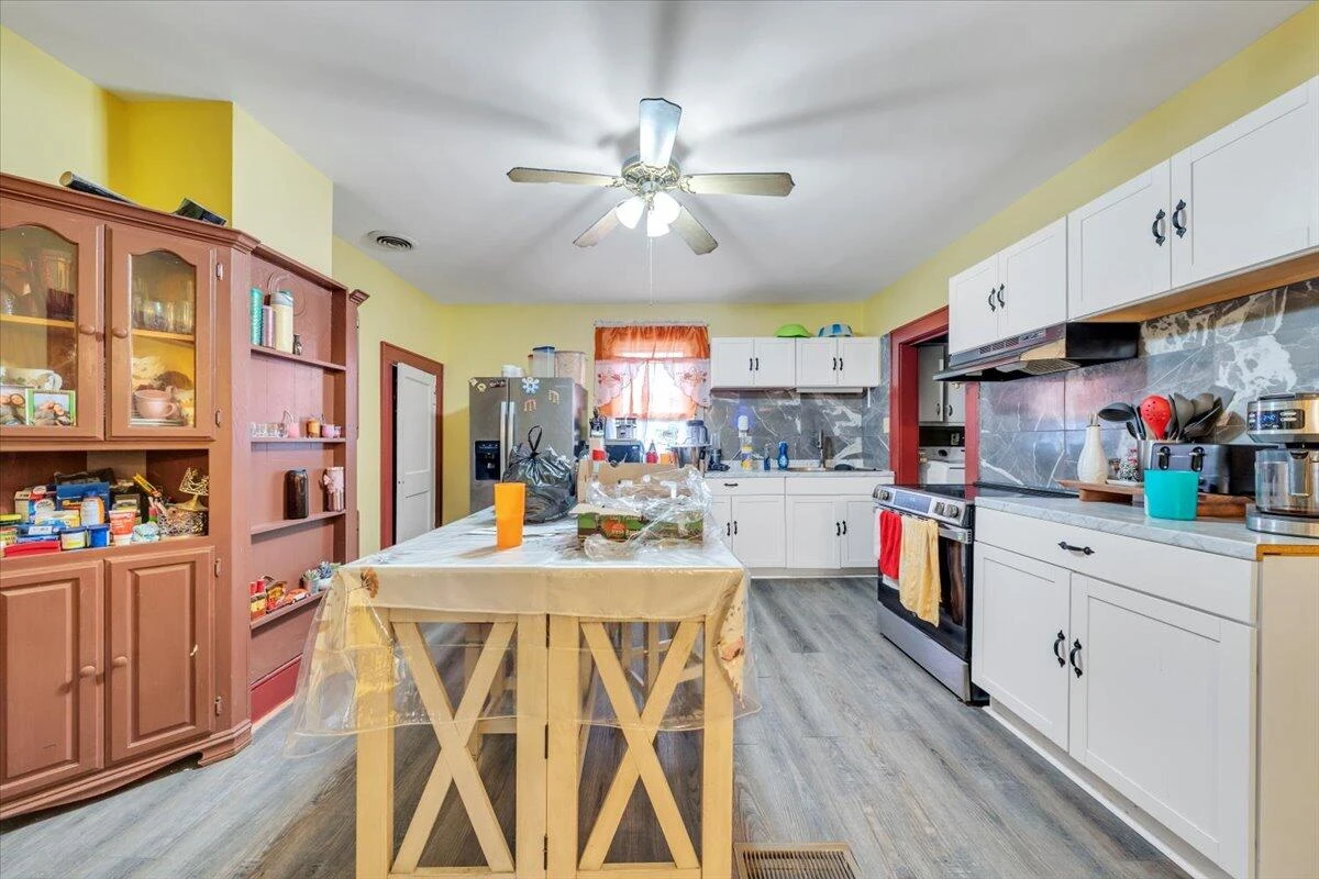 2836 Clifton ST NW - Photo 7