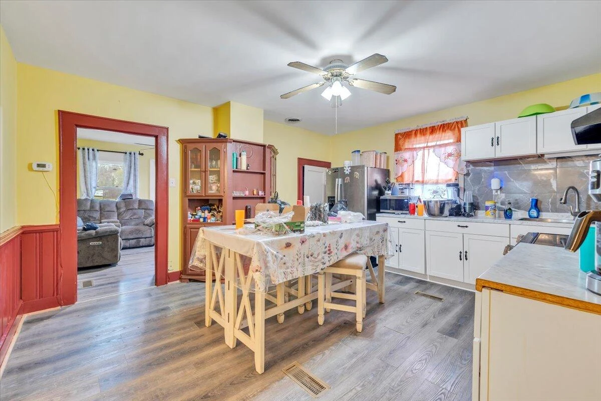 2836 Clifton ST NW - Photo 8