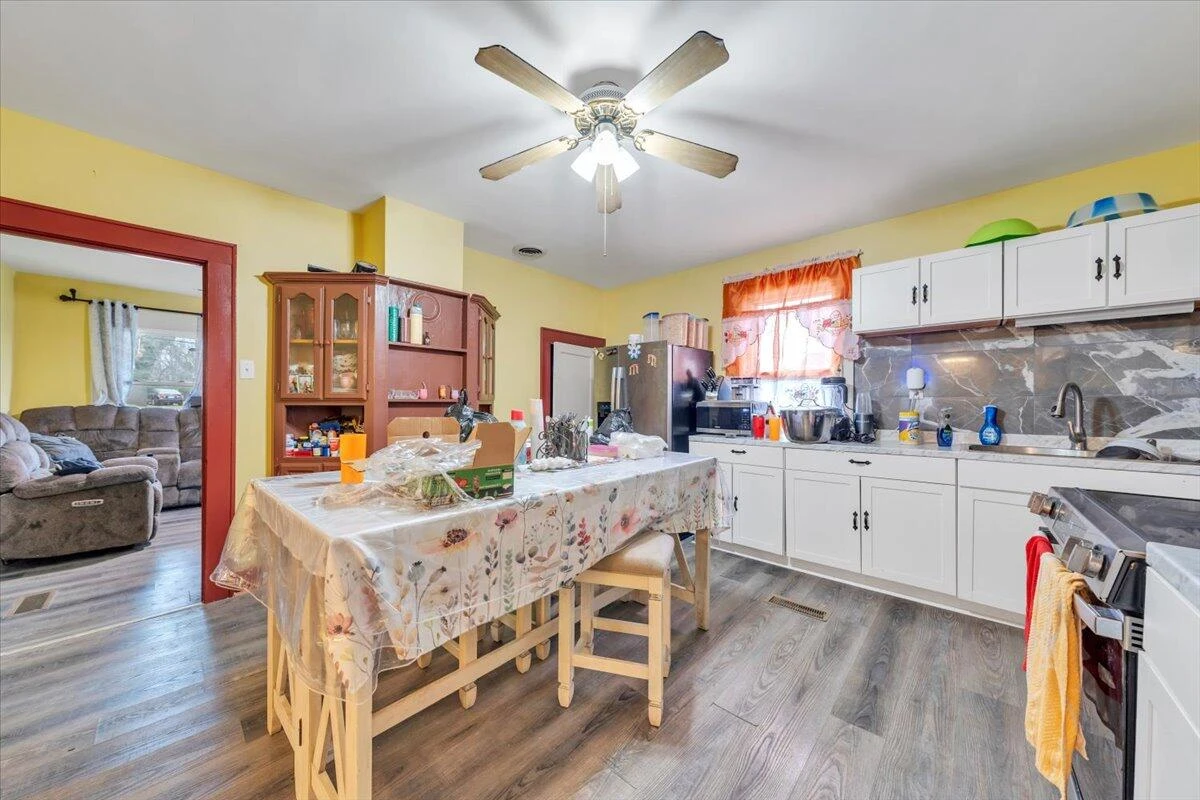 2836 Clifton ST NW - Photo 9