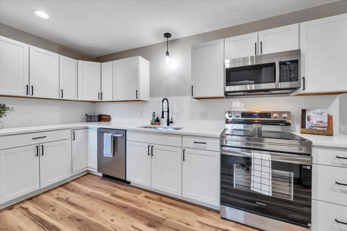 2206 Garstland DR NW - Photo 14