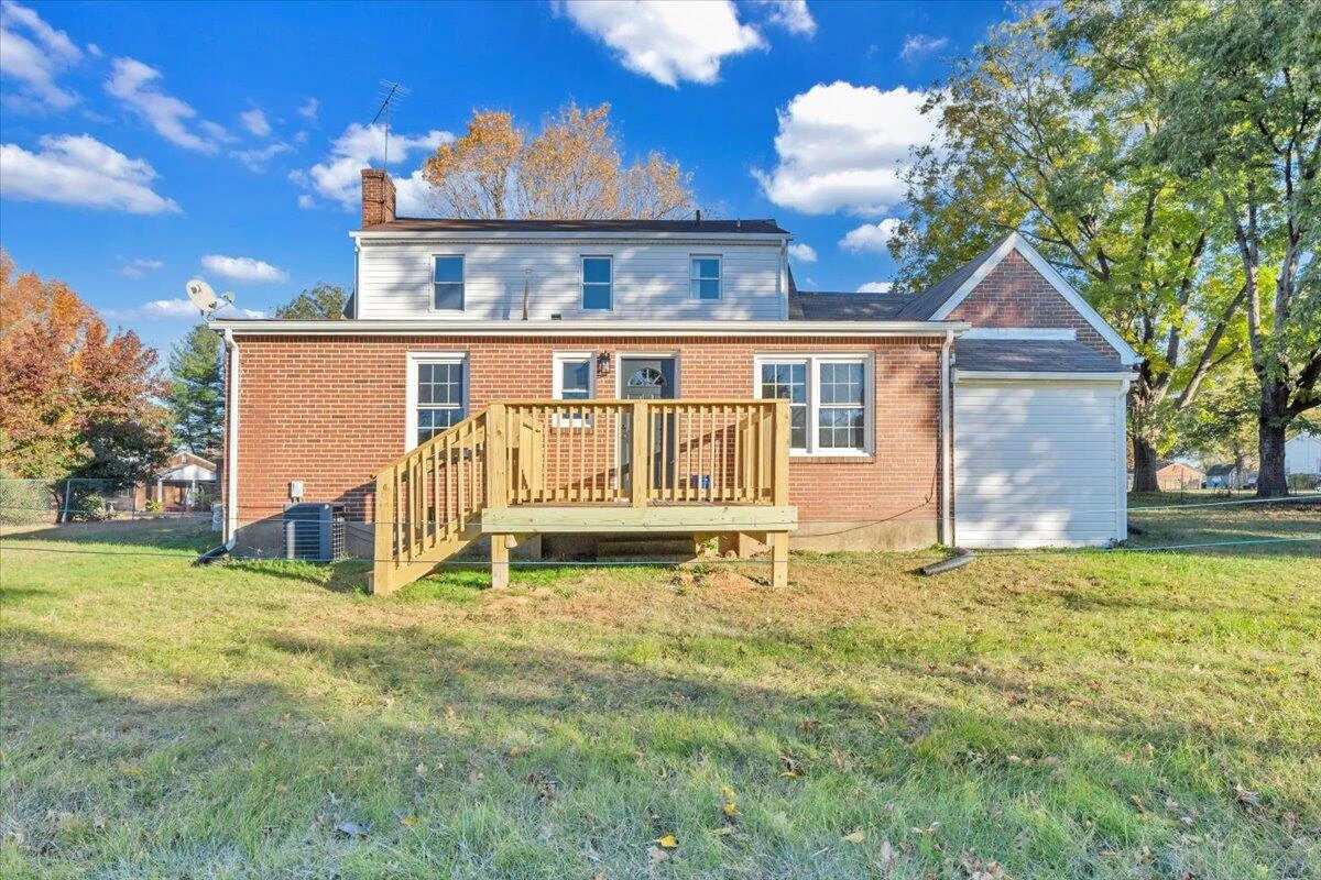 2206 Garstland DR NW - Photo 32