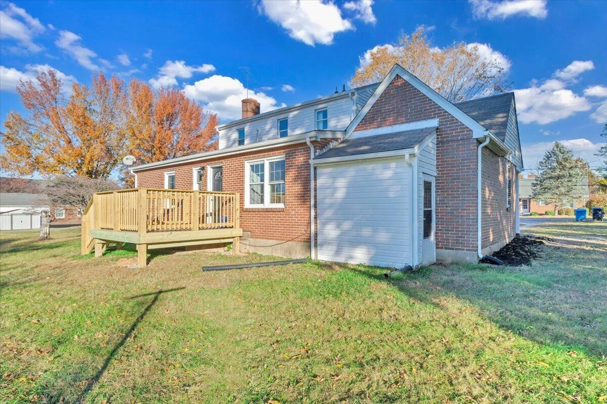 2206 Garstland DR NW - Photo 34