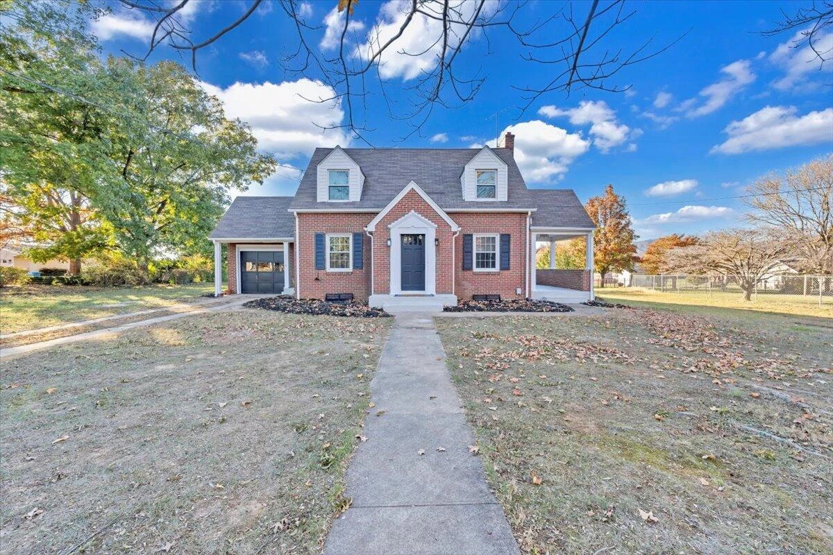 2206 Garstland DR NW - Photo 38