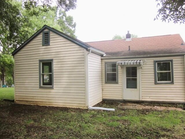 209 ROCKLAWN AVE - Photo 4