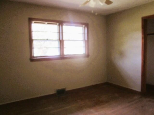 3633 LONGVIEW DR - Photo 10
