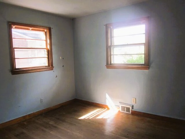 3633 LONGVIEW DR - Photo 11