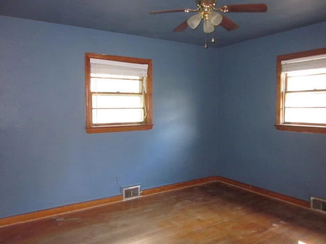 3633 LONGVIEW DR - Photo 12