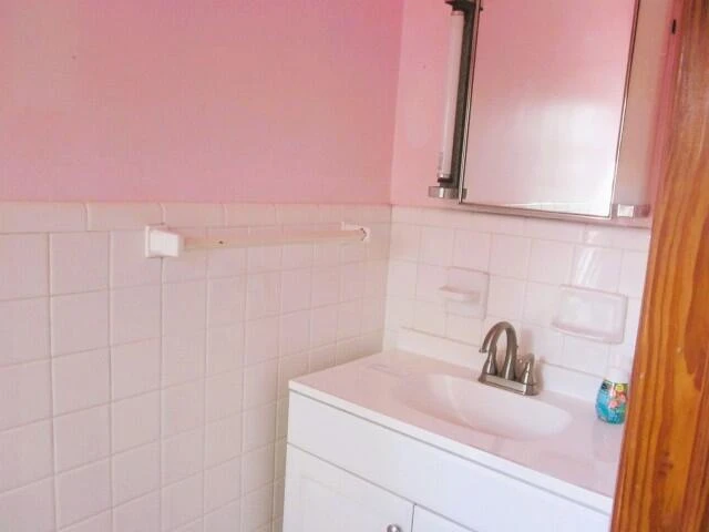 3633 LONGVIEW DR - Photo 13