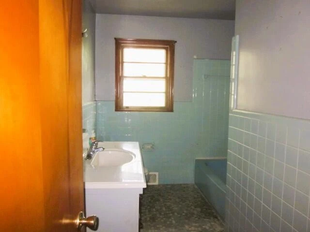 3633 LONGVIEW DR - Photo 9