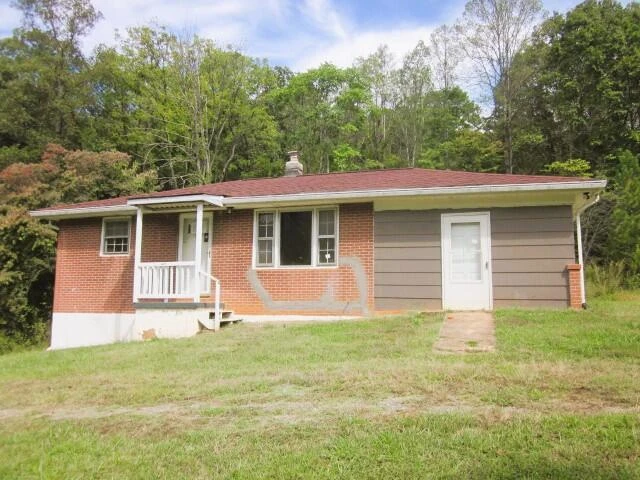 4043 HENRY RD
