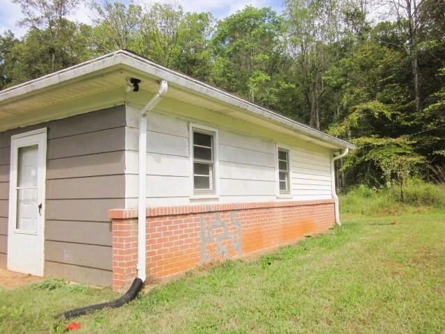 4043 HENRY RD - Photo 13