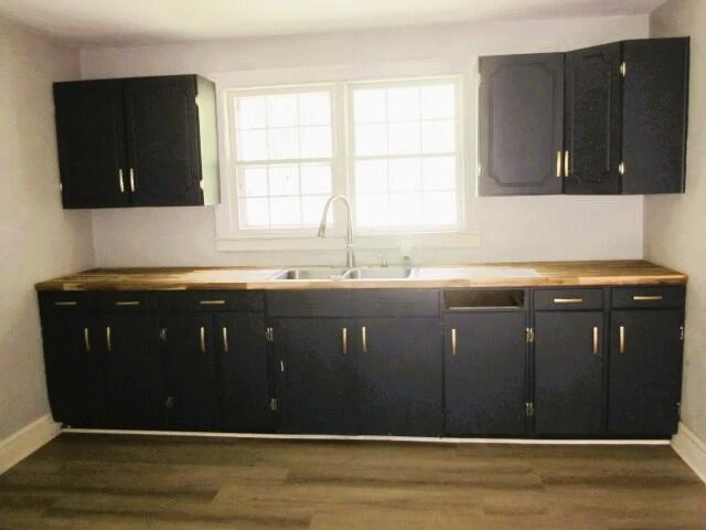 4043 HENRY RD - Photo 5