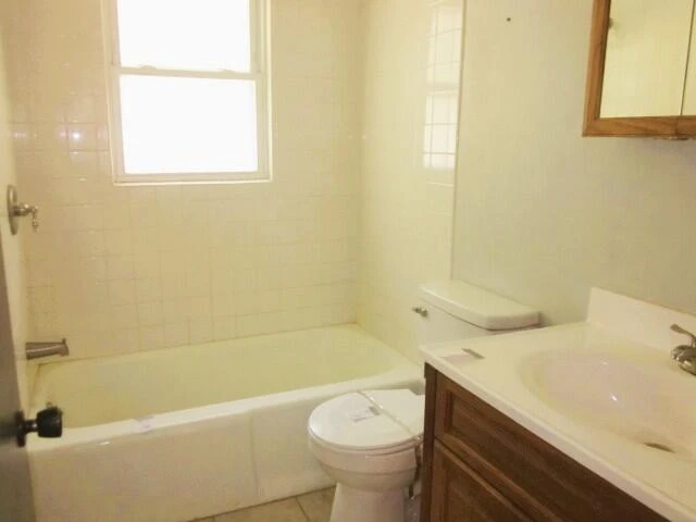 4043 HENRY RD - Photo 9