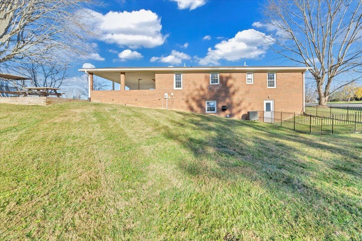 397 Commonwealth RD - Photo 28