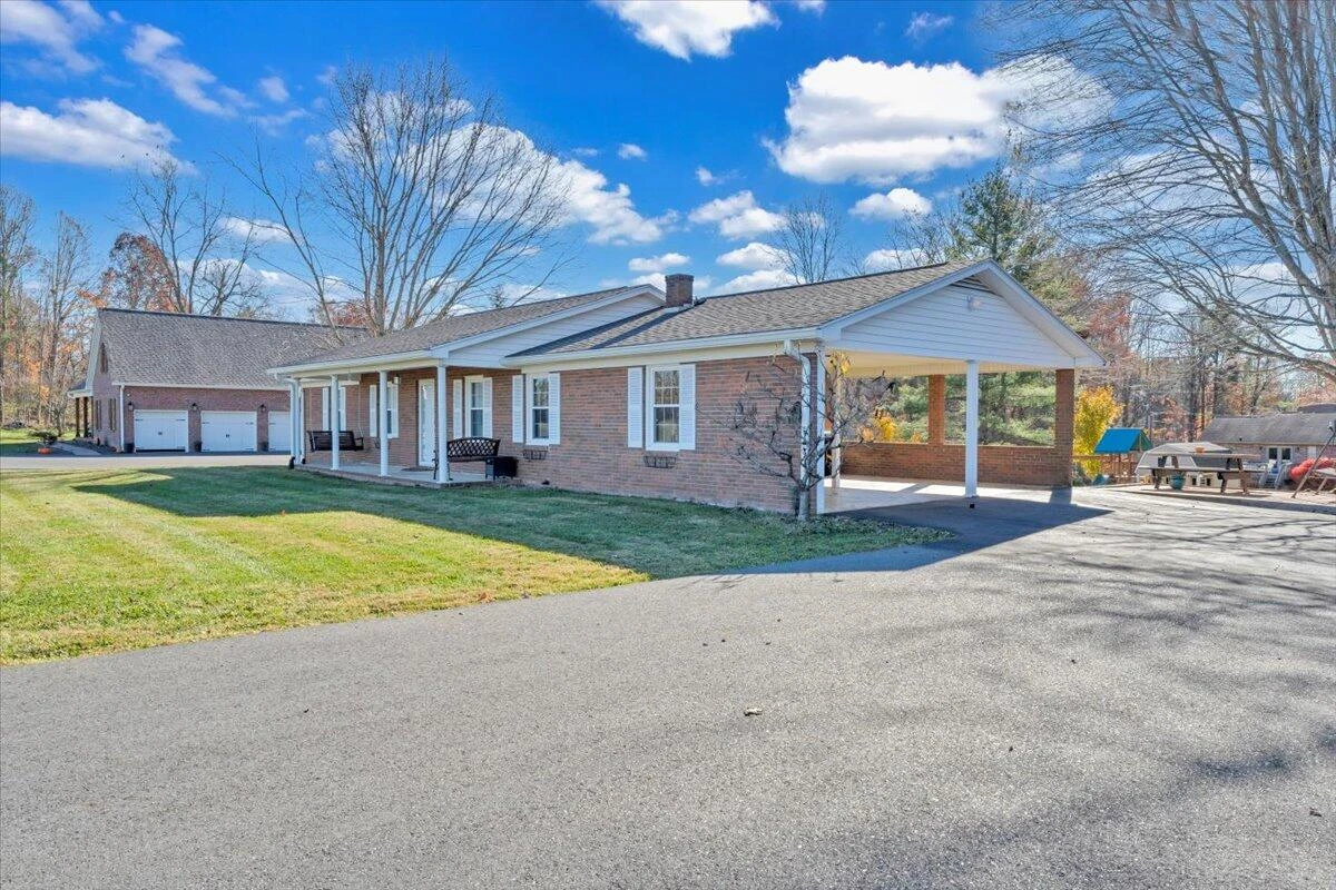 397 Commonwealth RD - Photo 31
