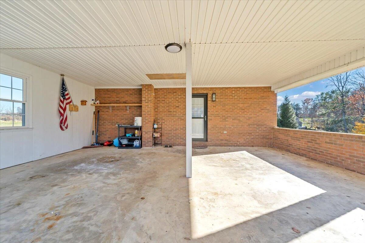 397 Commonwealth RD - Photo 32