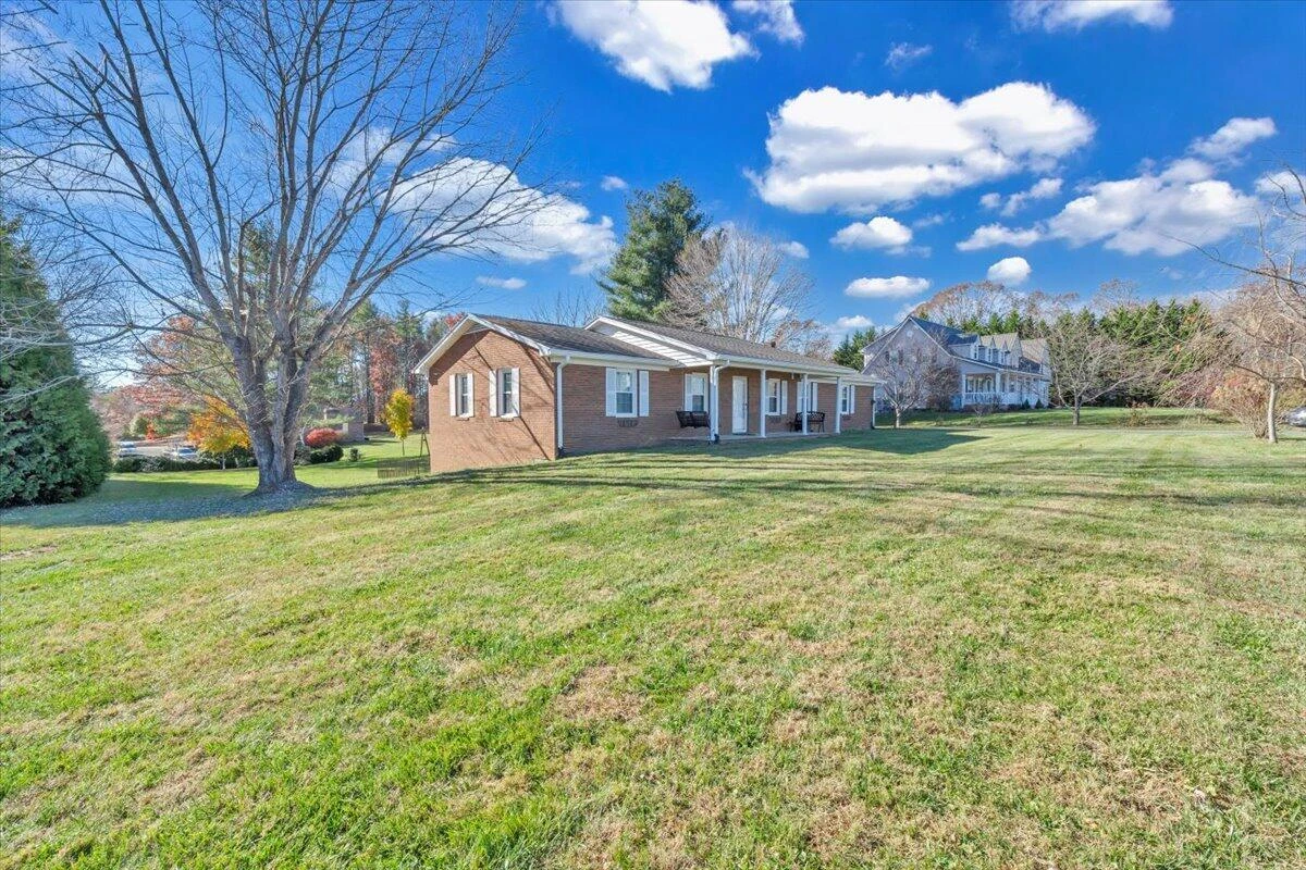 397 Commonwealth RD - Photo 36