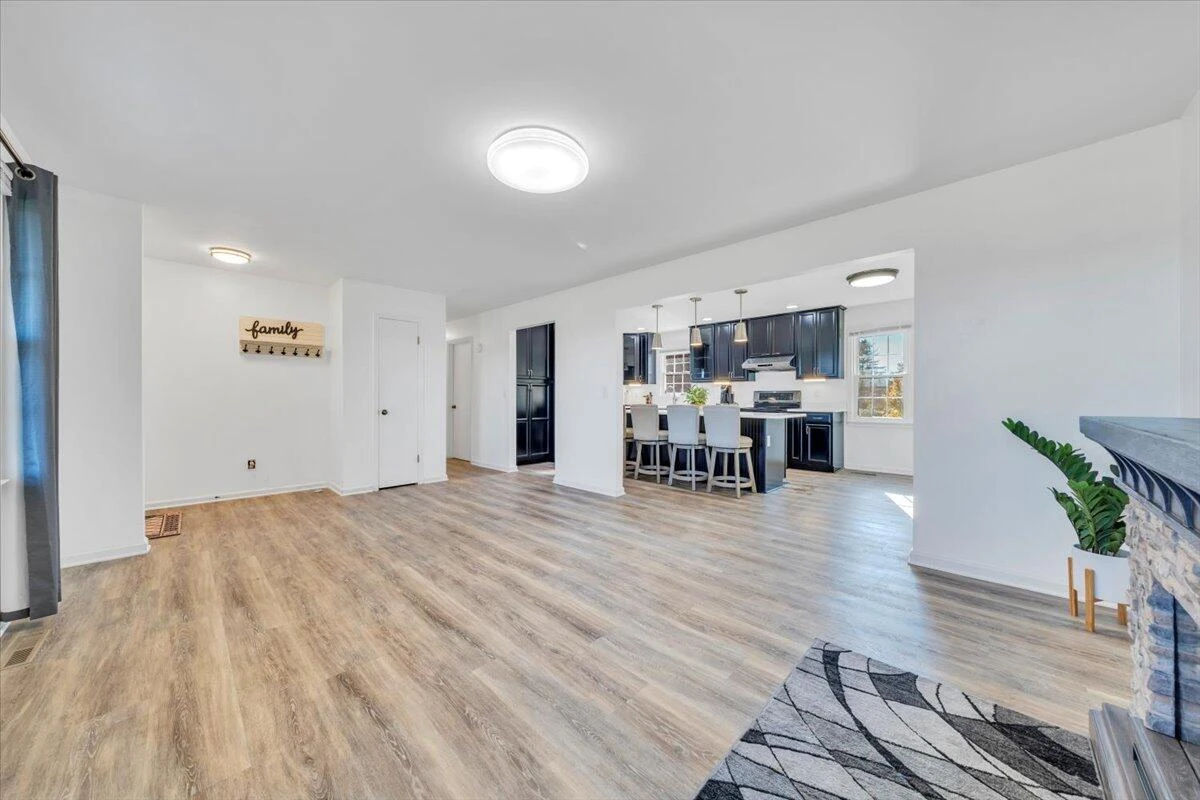 397 Commonwealth RD - Photo 5
