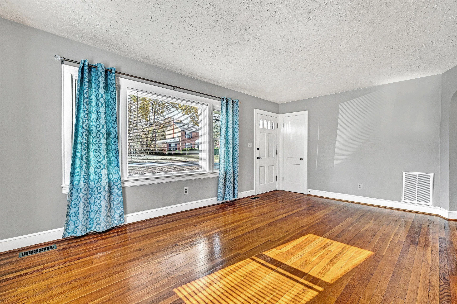 3227 Oliver RD NE - Photo 2