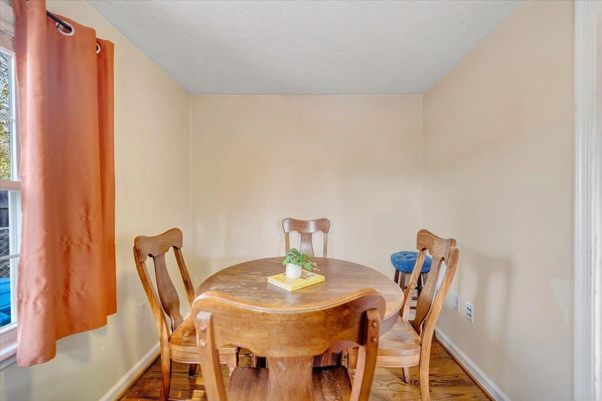 4915 Hildebrand RD NW - Photo 17
