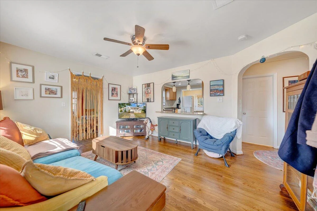 4915 Hildebrand RD NW - Photo 6