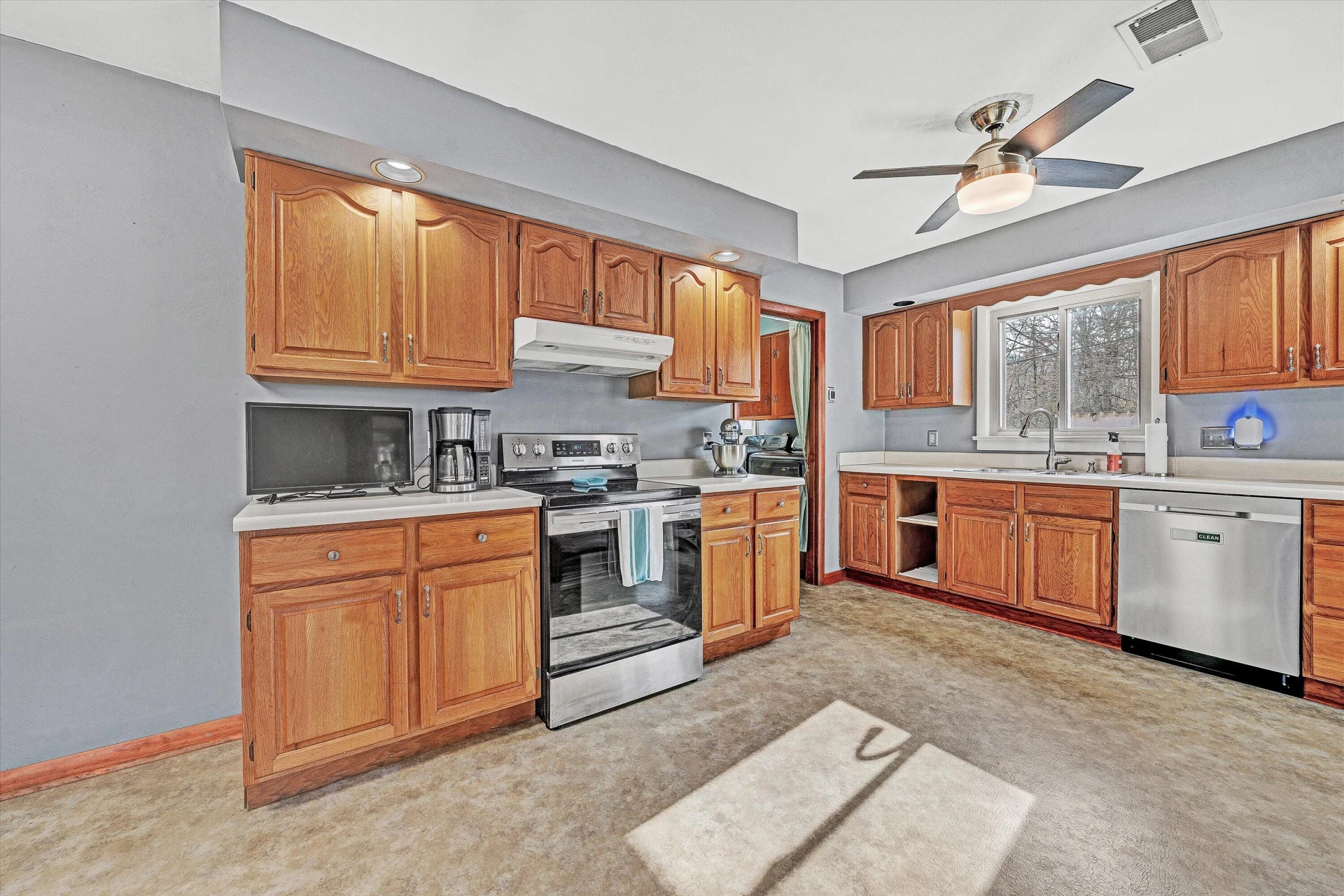6742 Upper Craigs Creek RD - Photo 16
