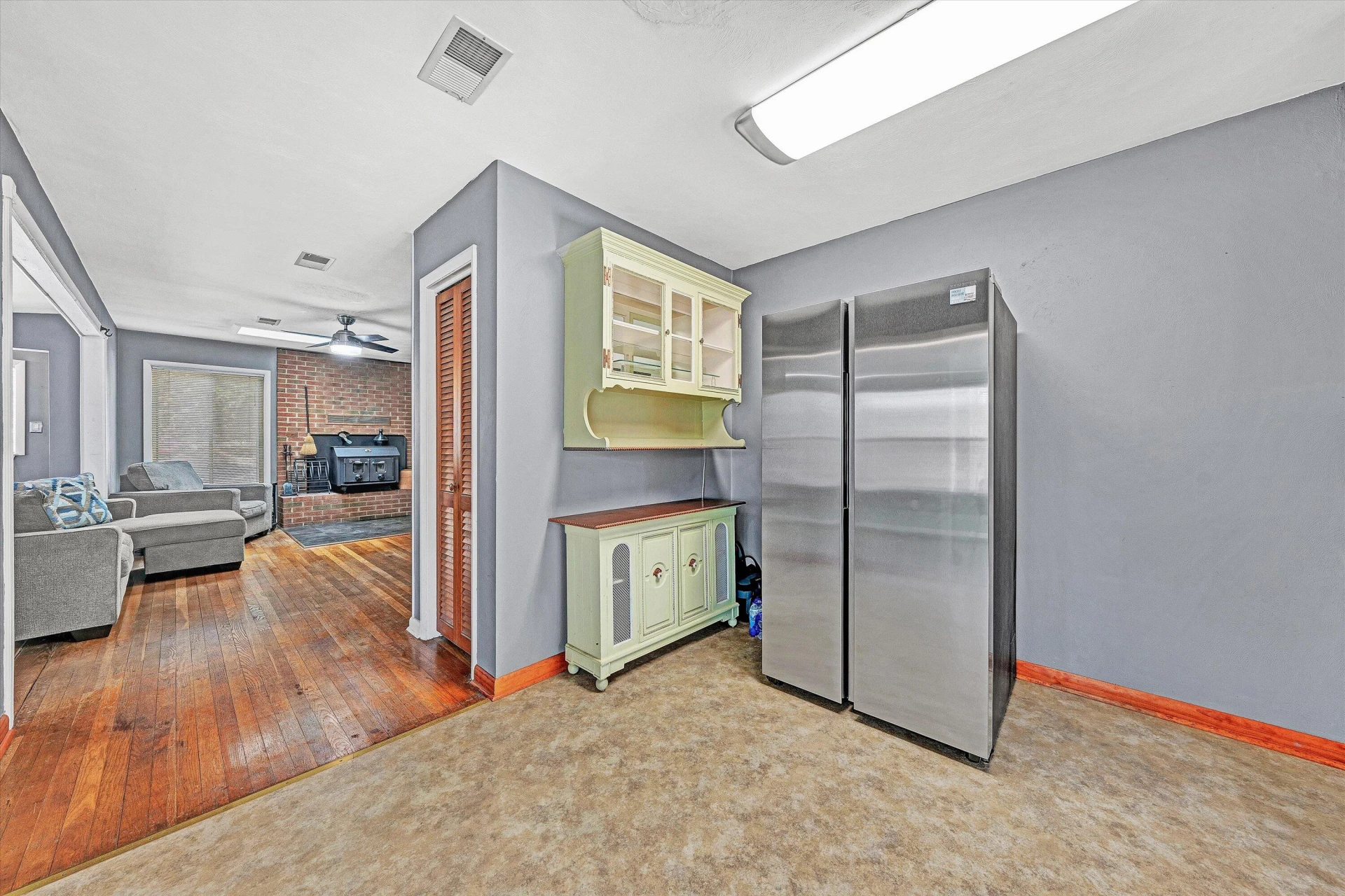 6742 Upper Craigs Creek RD - Photo 18