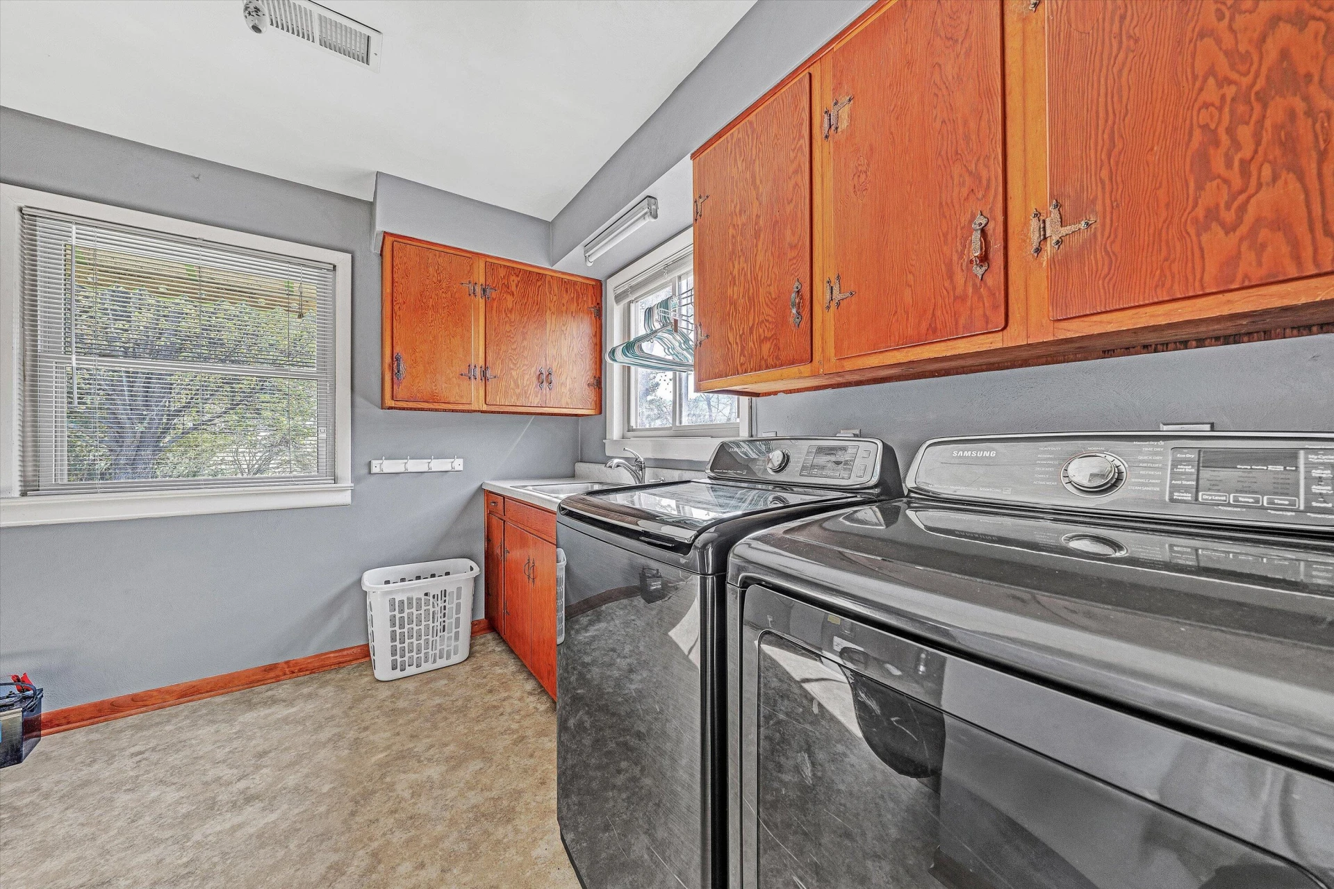 6742 Upper Craigs Creek RD - Photo 20