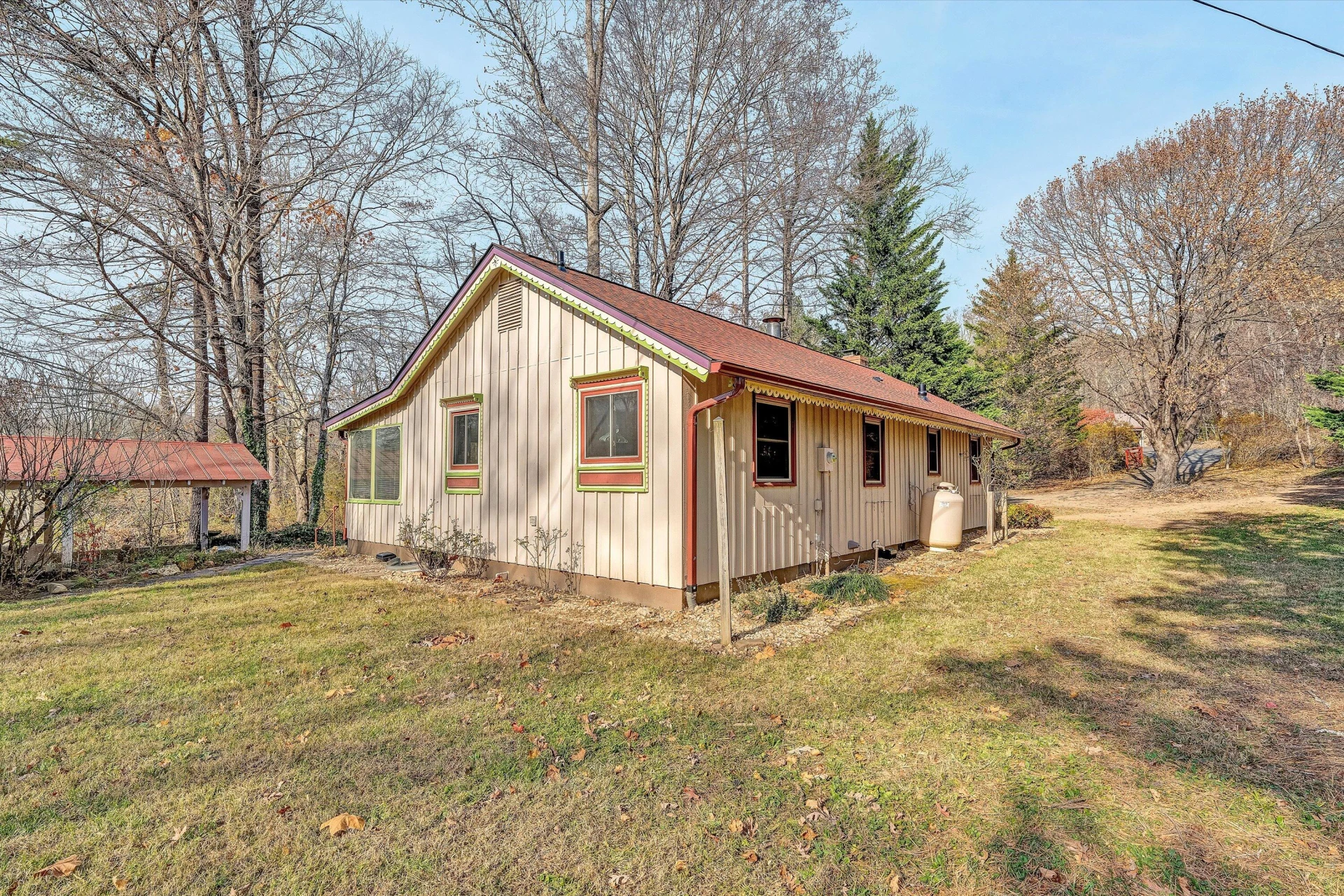 6742 Upper Craigs Creek RD - Photo 28
