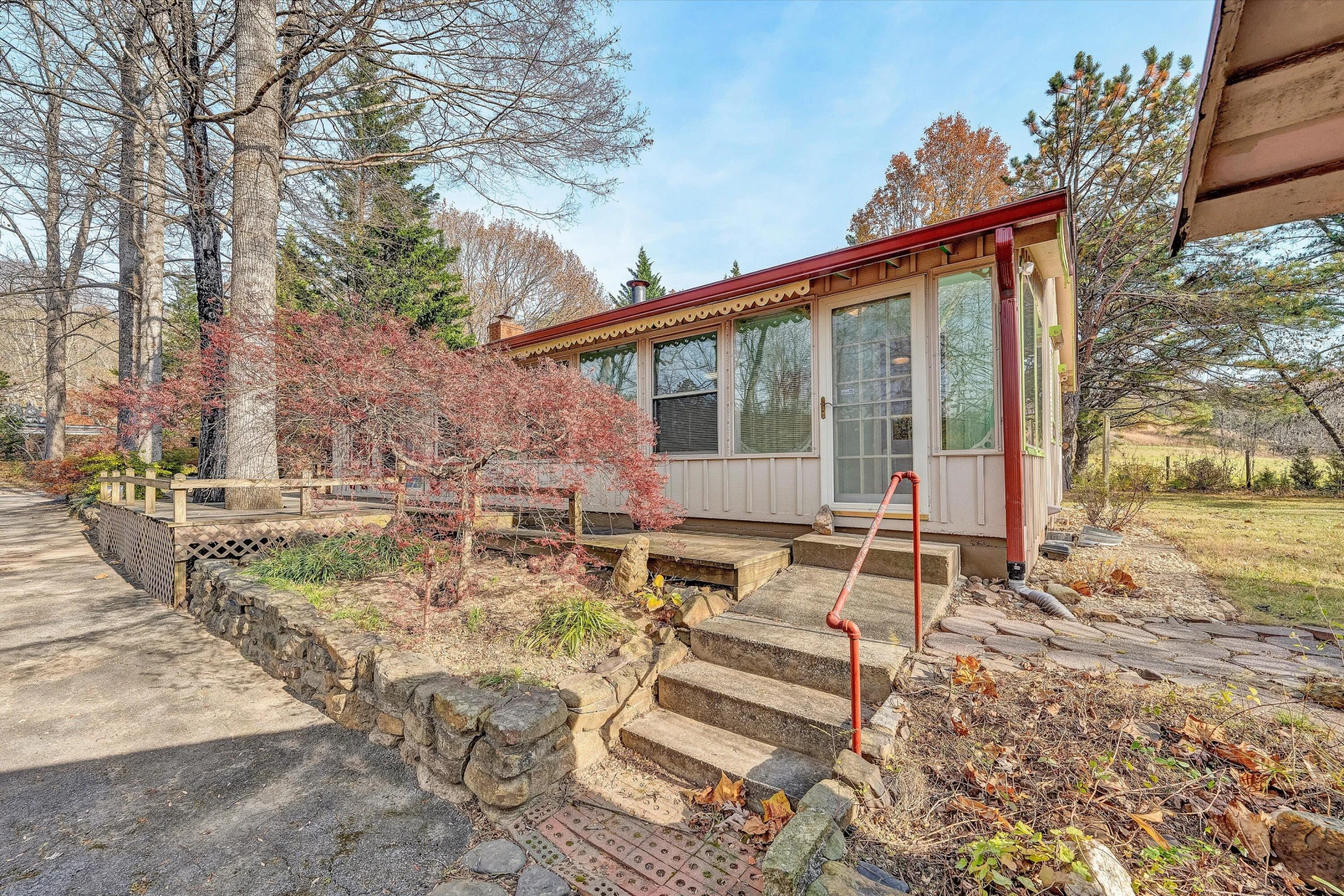 6742 Upper Craigs Creek RD - Photo 3