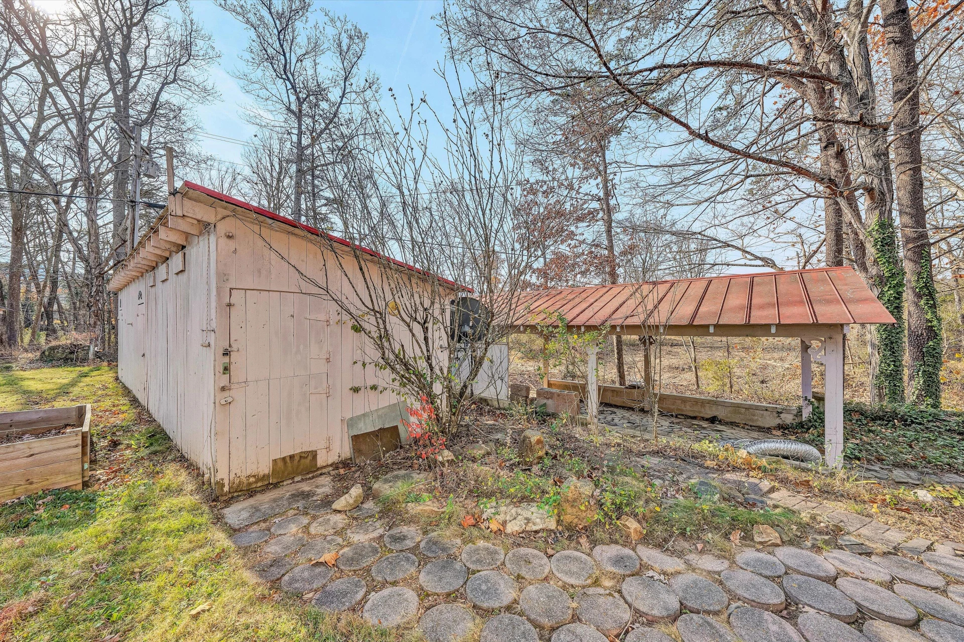 6742 Upper Craigs Creek RD - Photo 34