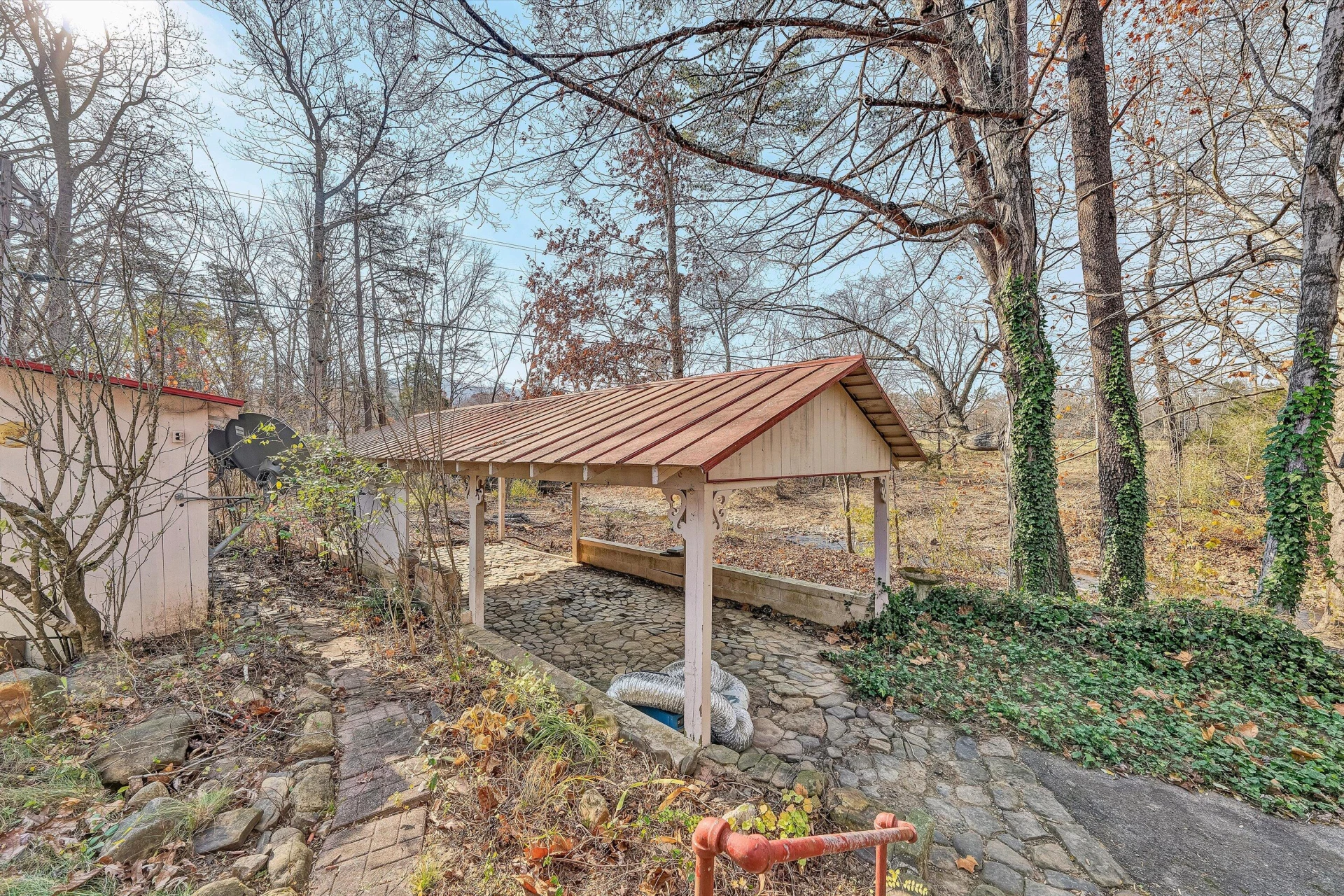 6742 Upper Craigs Creek RD - Photo 35