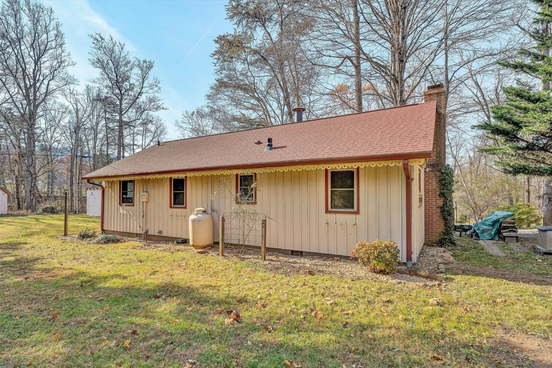 6742 Upper Craigs Creek RD - Photo 5