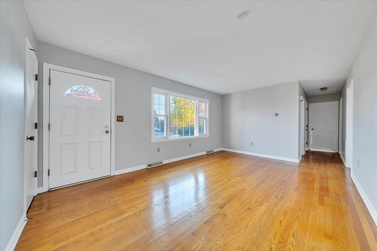 1040 BROAD HILL DR - Photo 20