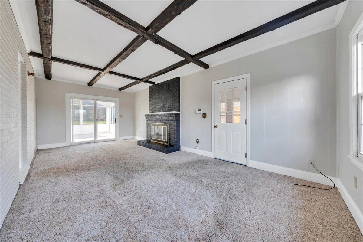 1040 BROAD HILL DR - Photo 21