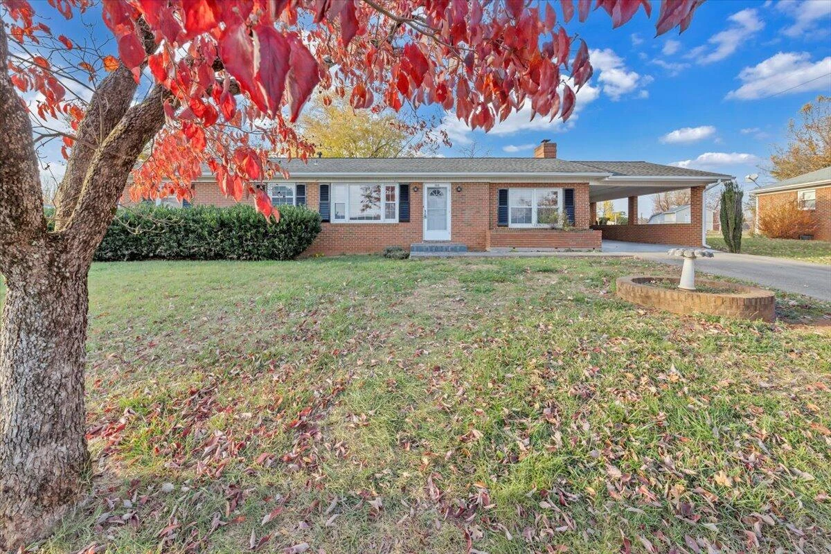 1040 BROAD HILL DR - Photo 34