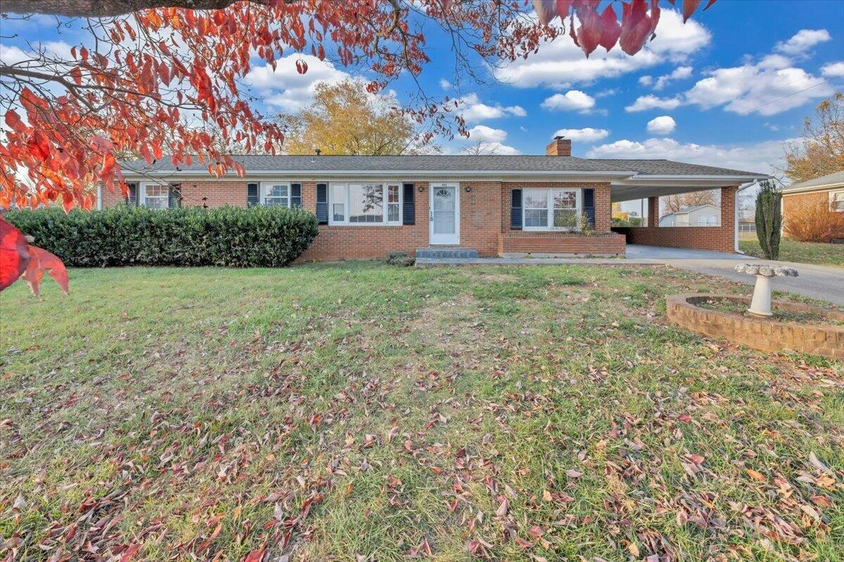 1040 BROAD HILL DR - Photo 35