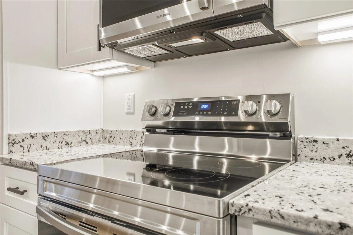 42 Belvior CIR - Photo 8