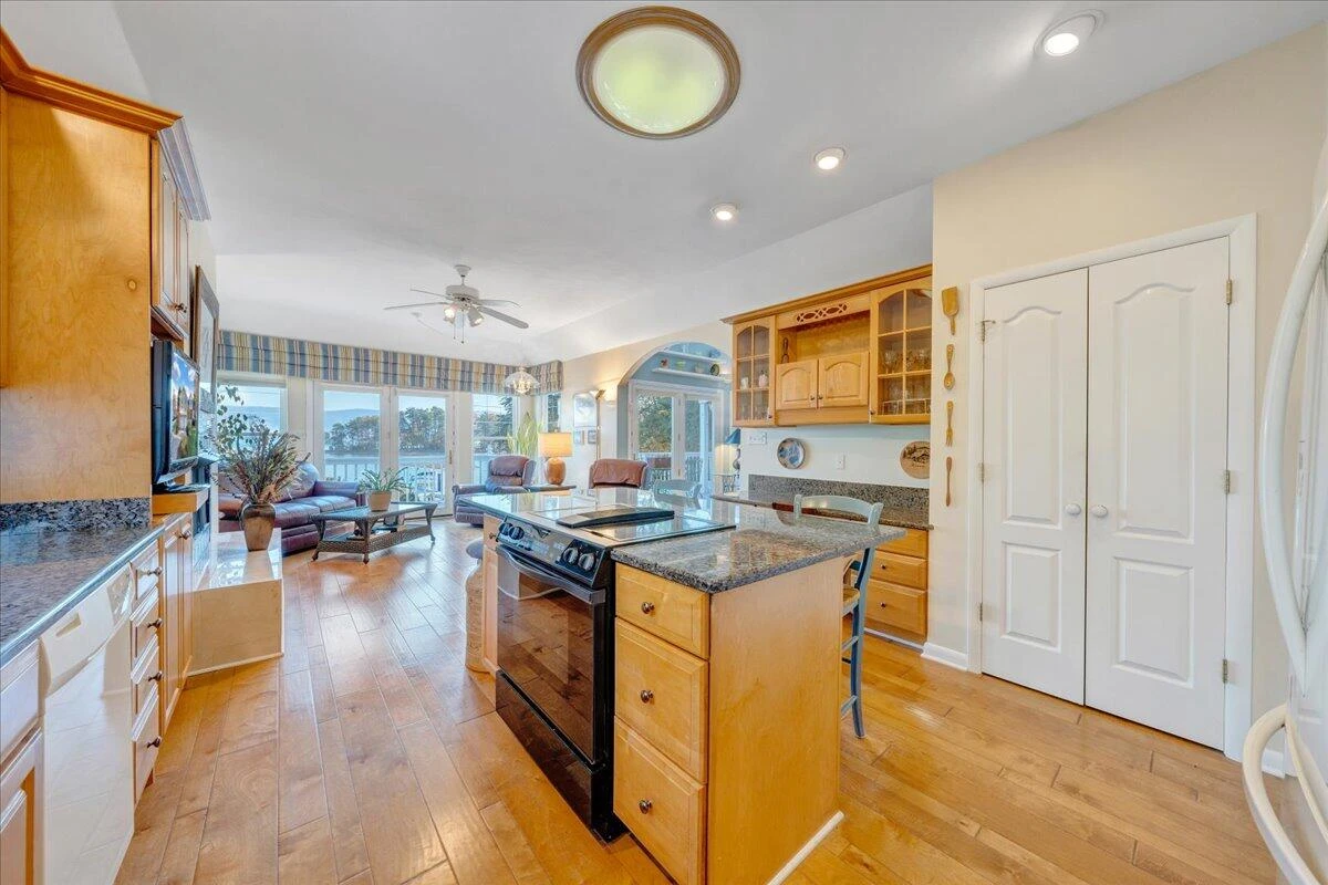 362 Carrs Point LN - Photo 13
