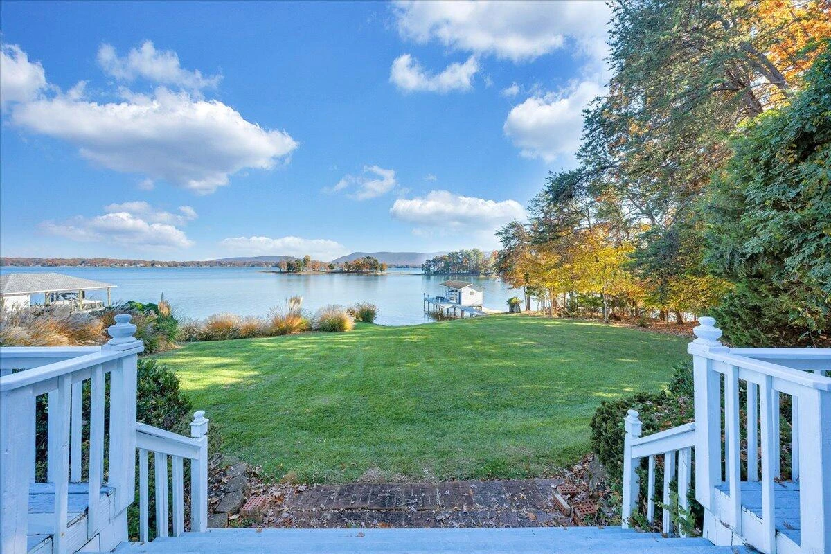 362 Carrs Point LN - Photo 36