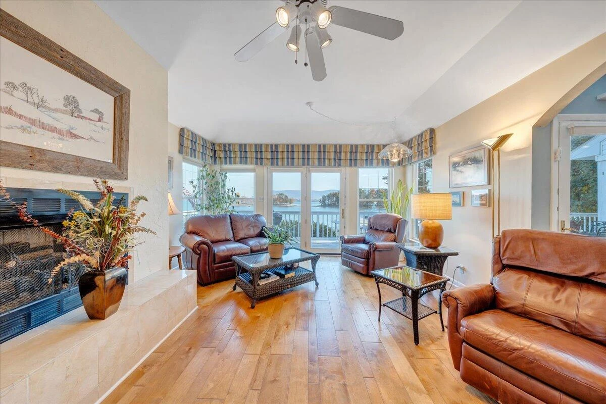 362 Carrs Point LN - Photo 9