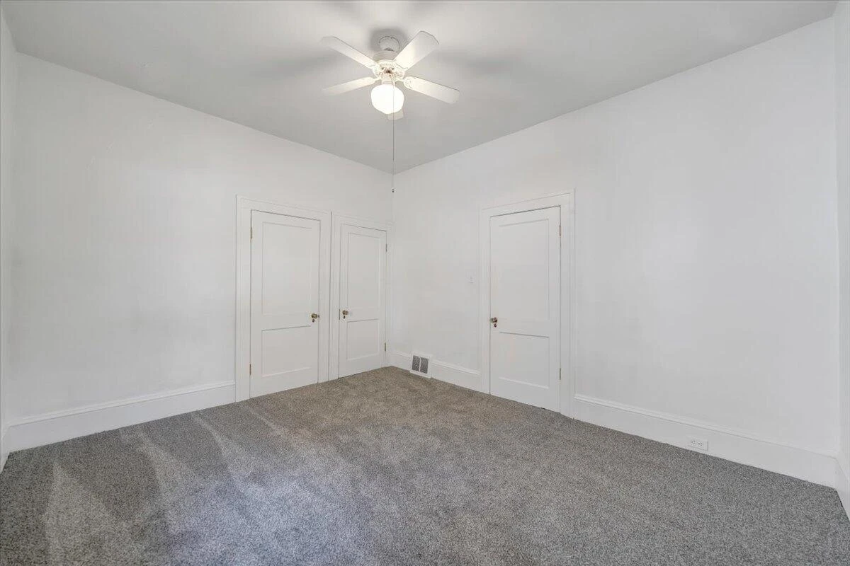 1105 Montrose AVE SE - Photo 25