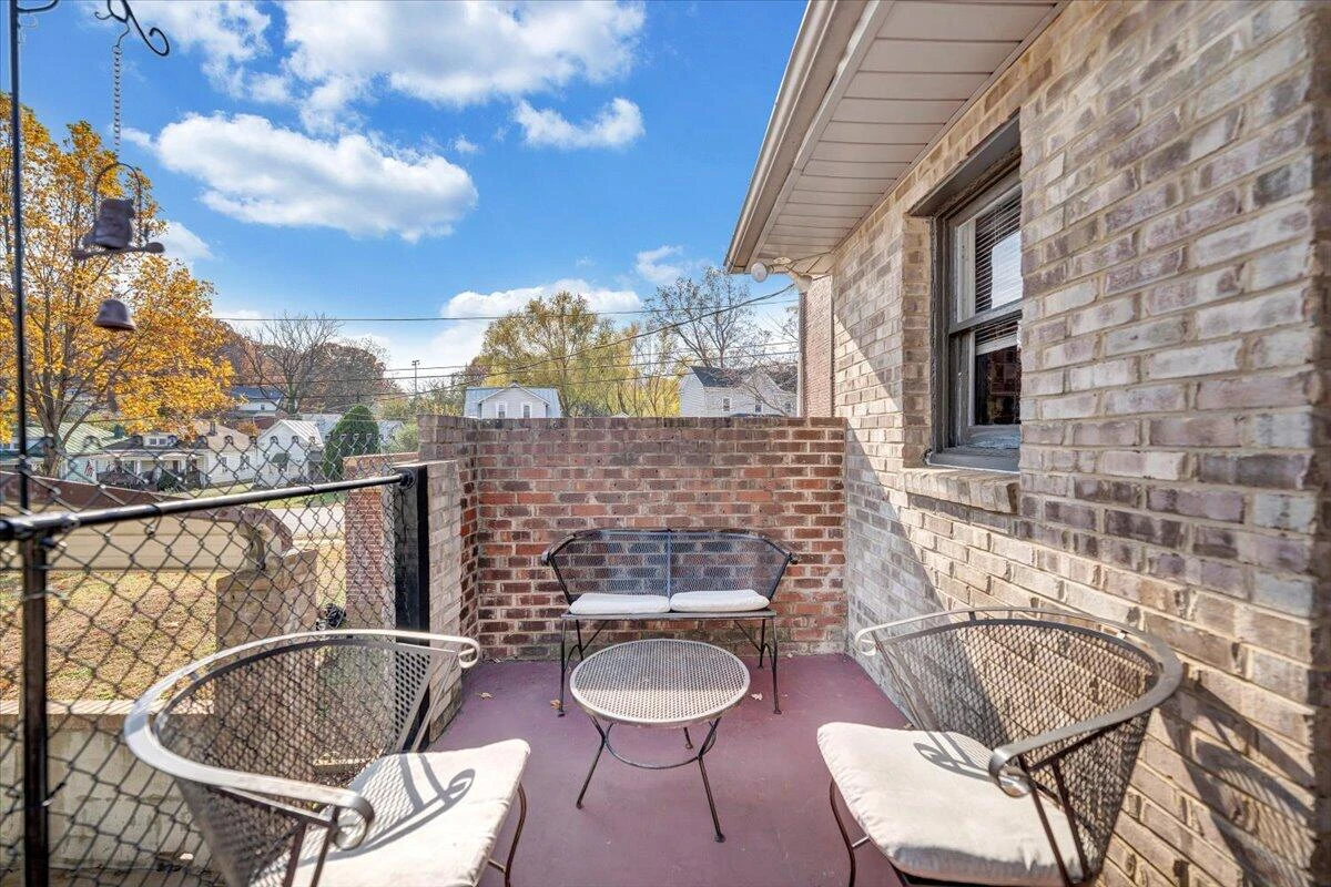 1105 Montrose AVE SE - Photo 31