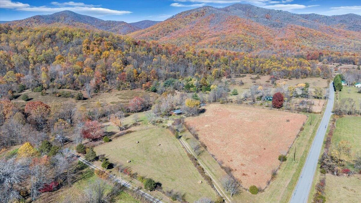 1001 RICHIE FARM LN - Photo 50